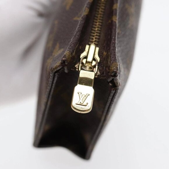 LOUIS VUITTON Monogram Poche Toilette 15 Pouch - Picture 9 of 16